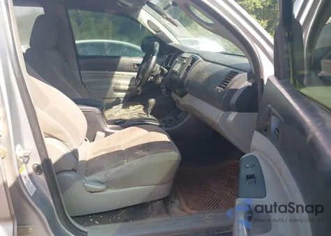 2014 Toyota Tacoma Base V6 из США, поврежденный, VIN 3TMLU4EN7EM160197